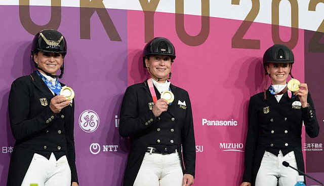OLY-2020-DRESSAGE-GP SPECIAL AWARDS-7-27-21-5034-DDEROSAPHOTO