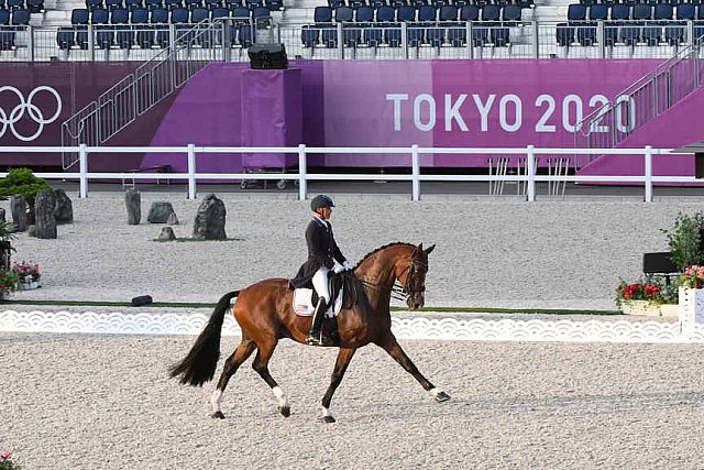 OLY-2020-DRESSAGE-GP FREESTYLE-7-28-21-7571-172-STEPHEN PETERS-SUPPENKASPER-USA-DDEROSAPHOTO