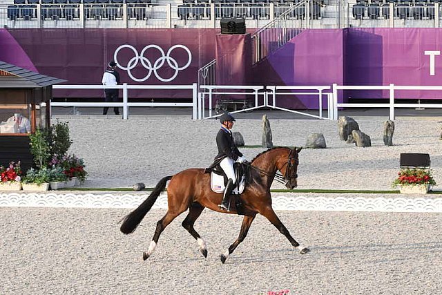 OLY-2020-DRESSAGE-GP FREESTYLE-7-28-21-7574-172-STEPHEN PETERS-SUPPENKASPER-USA-DDEROSAPHOTO