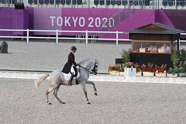 OLY-2020-DRESSAGE-GP FREESTYLE-7-28-21-7776-158-RODRIGO TORRES-FOGOSO-POR-DDEROSAPHOTO