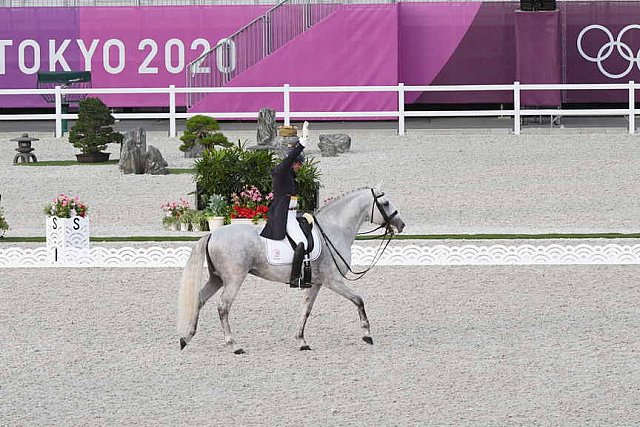 OLY-2020-DRESSAGE-GP FREESTYLE-7-28-21-7803-158-RODRIGO TORRES-FOGOSO-POR-DDEROSAPHOTO