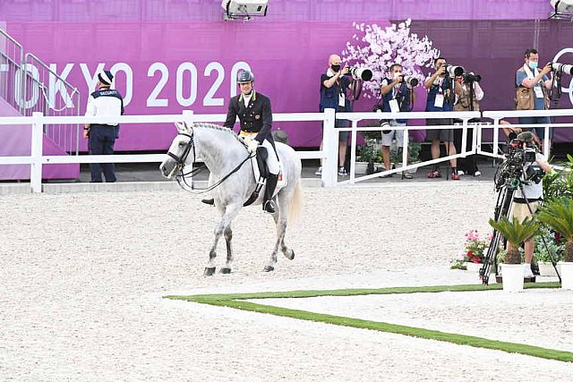 OLY-2020-DRESSAGE-GP FREESTYLE-7-28-21-7810-158-RODRIGO TORRES-FOGOSO-POR-DDEROSAPHOTO