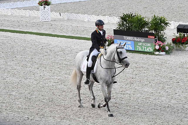 OLY-2020-DRESSAGE-GP FREESTYLE-7-28-21-7812-158-RODRIGO TORRES-FOGOSO-POR-DDEROSAPHOTO