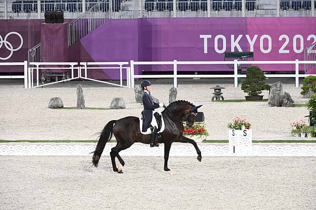 OLY-2020-DRESSAGE-GP FREESTYLE-7-28-21-8247-173-SABINE SCHUT-KERY-SANCEO-USA-DDEROSAPHOTO