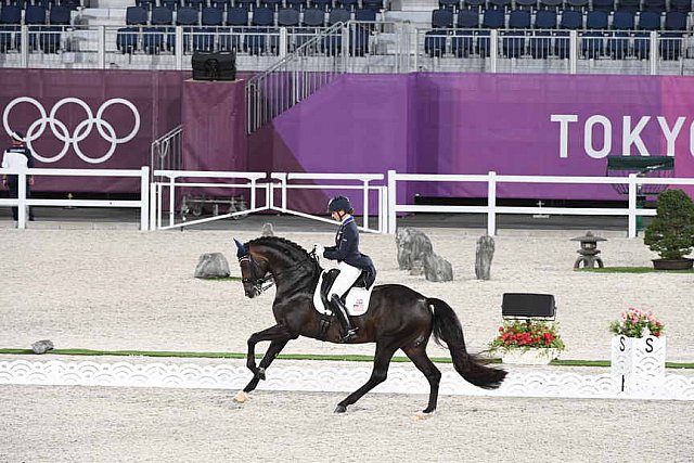 OLY-2020-DRESSAGE-GP FREESTYLE-7-28-21-8280-173-SABINE SCHUT-KERY-SANCEO-USA-DDEROSAPHOTO