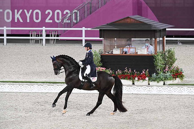 OLY-2020-DRESSAGE-GP FREESTYLE-7-28-21-DSC 8309-173-SABINE SCHUT-KERY-SANCEO-USA-DDEROSAPHOTO