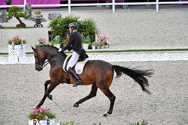 OLY-2020-DRESSAGE-GP DAY1-7-24-21-2164-147-SEAN KIM DONG-BELSTAFF-KOR -DDEROSAPHOTO