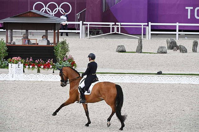 OLY-2020-DRESSAGE-GP DAY1-7-24-21-2731-101-MARY HANNA-CALANTA-AUS-DDEROSAPHOTO