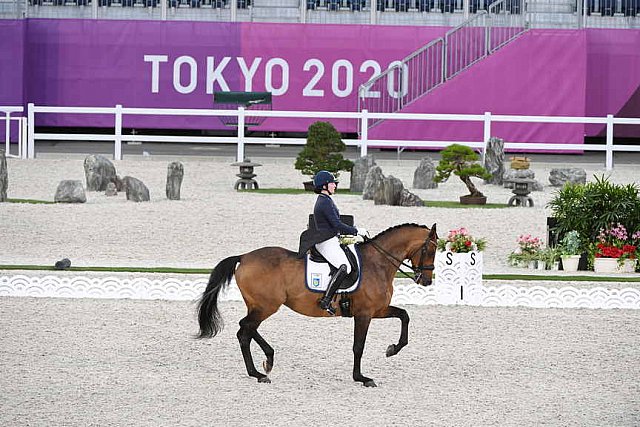 OLY-2020-DRESSAGE-GP DAY1-7-24-21-3022-170-INNA LOGUTENKOVA-FLERARO-UKR-DDEROSAPHOTO