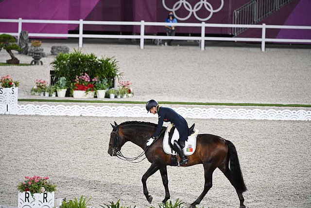 OLY-2020-DRESSAGE-GP DAY1-7-24-21-5057-155-MARIA CAETANO-FENIX DE TINEO-POR-DDEROSAPHOTO