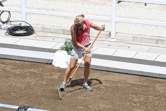 OLY-2020-DRESSAGE-JOG-7-24-21-1015-DDEROSAPHOTO