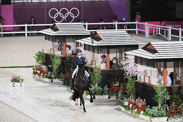 OLY-2020-DRESSAGE-GP FREESTYLE-7-28-21-8488-167-THERESE NILSHAGEN-DANTE WELTINO OLD-SWE-DDEROSAPHOTO