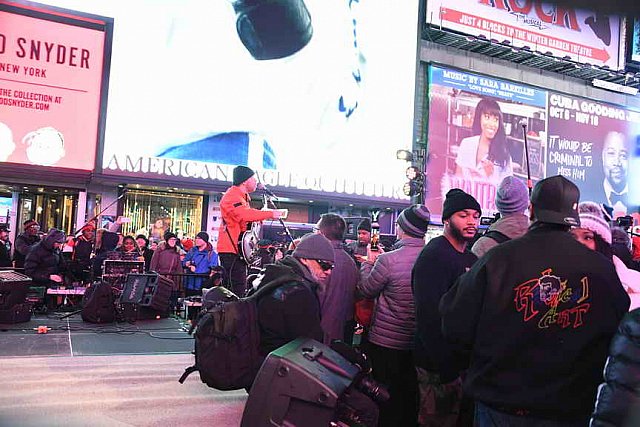 OneLove-TimesSquare-11-17-18-9208-DDeRosaVideo