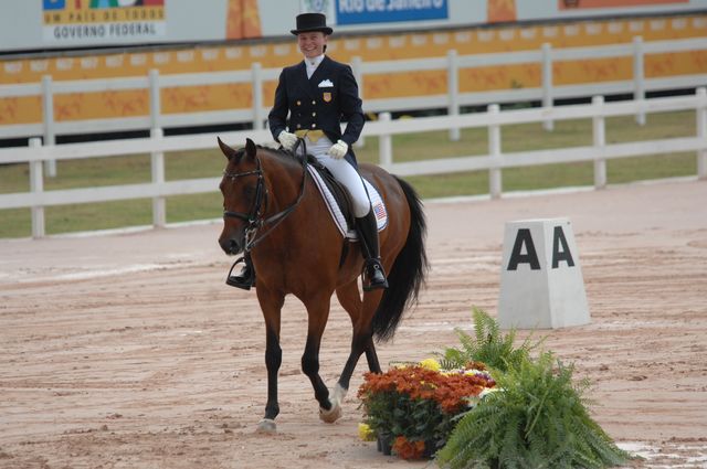 552-KatherinePoulin-Neff-BrilliantToo-USA-PanAmRio-7-16-07-DeRosaPhoto