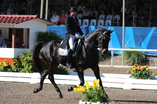 PanAmGames-MX-10-16-11-5864-SteffenPeters-WeltonsMagic-DDeRosaPhoto.JPG