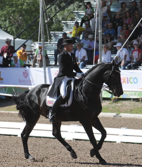 PanAmGames-MX-10-17-11-8844-SteffenPeters-WeltinosMagic-USA-DDeRosaPhoto.JPG