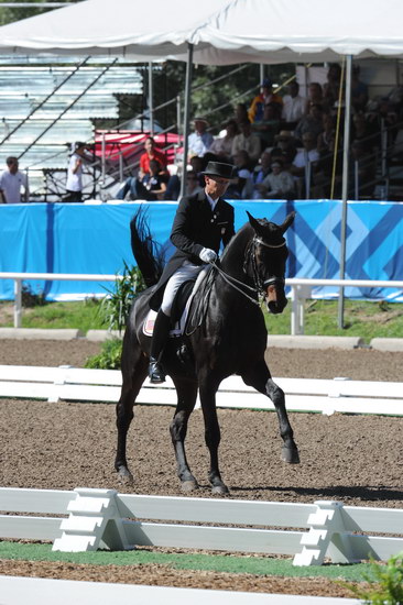 PanAmGames-MX-10-17-11-8863-SteffenPeters-WeltinosMagic-USA-DDeRosaPhoto.JPG