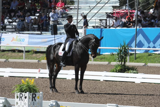 PanAmGames-MX-10-17-11-8916-SteffenPeters-WeltinosMagic-USA-DDeRosaPhoto.JPG