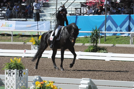 PanAmGames-MX-10-17-11-8920-SteffenPeters-WeltinosMagic-USA-DDeRosaPhoto.JPG