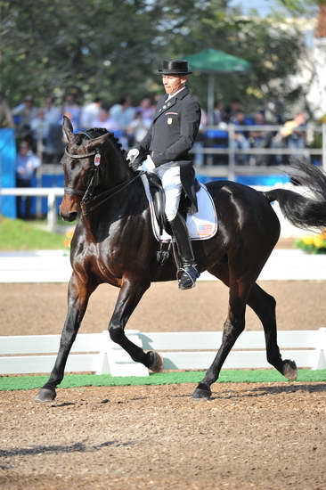 PanAmGames-MX-10-19-11-7572-DRE-IND-SteffenPeters-WeltinosMagic-USA-DDeRosaPhoto.JPG