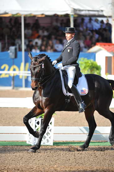 PanAmGames-MX-10-19-11-7575-DRE-IND-SteffenPeters-WeltinosMagic-USA-DDeRosaPhoto.JPG