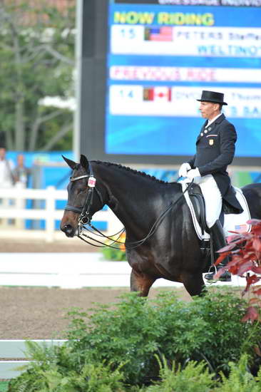 PanAmGames-MX-10-19-11-7784-DRE-IND-SteffenPeters-WeltinosMagic-USA-DDeRosaPhoto.JPG