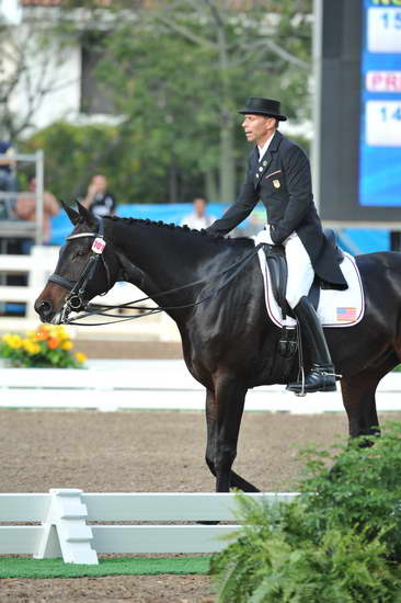 PanAmGames-MX-10-19-11-7786-DRE-IND-SteffenPeters-WeltinosMagic-USA-DDeRosaPhoto.JPG