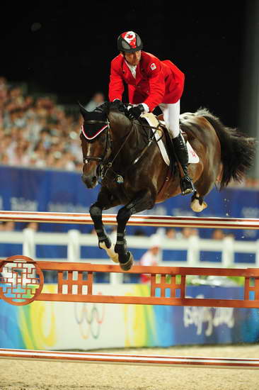 HKSJ-8-21-08-1228-EricLamaze-Hickstead-CAN-DeRosaPhoto