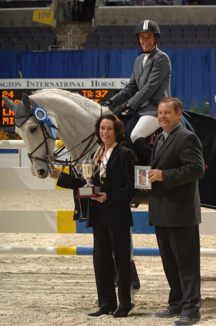 341-LauraKraut-MissIndependent-WIHS-10-27-06-&copy;DeRosaPhoto.JPG