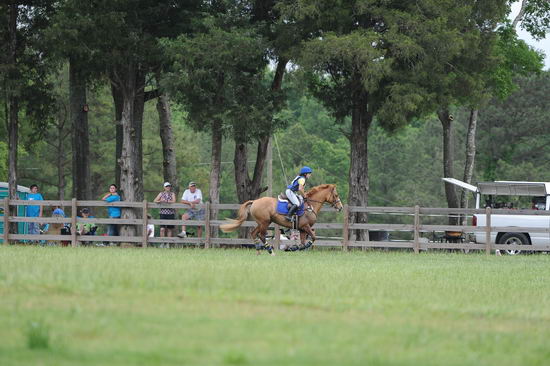 So8ths-5-5-12-XCDay-3729-SarahZimmer-MardiGras-DDeRosaPhoto