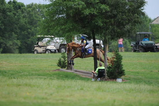 So8ths-5-5-12-XCDay-3739-SarahZimmer-MardiGras-DDeRosaPhoto