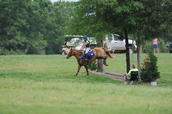 So8ths-5-5-12-XCDay-3741-SarahZimmer-MardiGras-DDeRosaPhoto