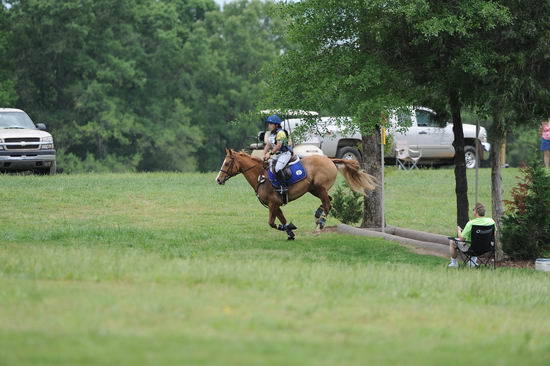 So8ths-5-5-12-XCDay-3742-SarahZimmer-MardiGras-DDeRosaPhoto