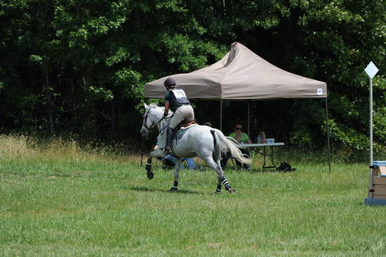 So8ths-5-5-12-XCDay-3164-ElizabethGoldstein-DaddysHatTrick-DDeRosaPhoto