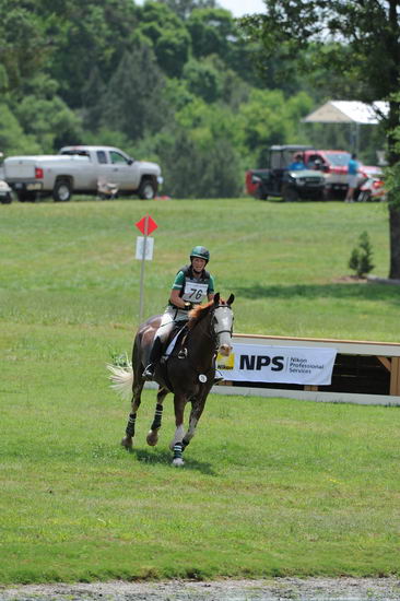 So8ths-5-5-12-XCDay-3177-BrianaTimmerman-ASplashofHenry-DDeRosaPhoto