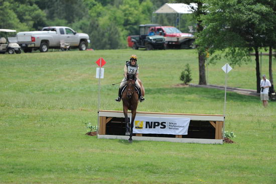 So8ths-5-5-12-XCDay-3332-BeckyBrown-TotallyBroke-DDeRosaPhoto