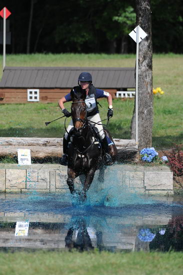 So8ths-5-5-12-XCDay-2228-LindsayStaianoWilliams-TriumphII-DDeRosaPhoto