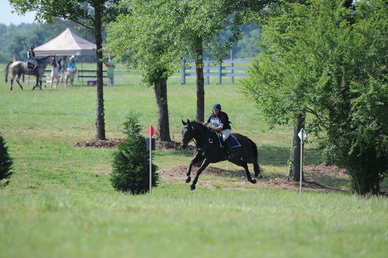 So8ths-5-5-12-XCDay-2239-LindsayStaianoWilliams-TriumphII-DDeRosaPhoto