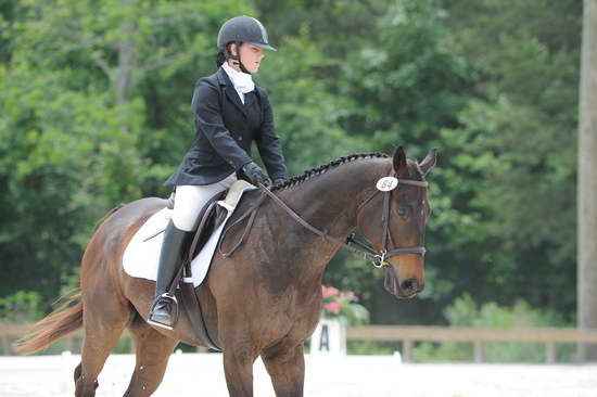 So8ths-5-4-12-Dressage-1295-SydneyParks-RunninAMuck-DDeRosaPhoto