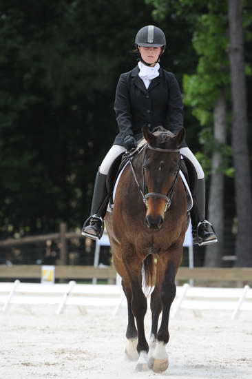 So8ths-5-4-12-Dressage-1302-SydneyParks-RunninAMuck-DDeRosaPhoto