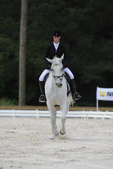 So8ths-5-4-12-Dressage-1006-ElizabethGoldstein-DaddysHatTrick-DDeRosaPhoto