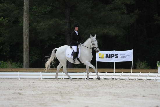 So8ths-5-4-12-Dressage-1011-ElizabethGoldstein-DaddysHatTrick-DDeRosaPhoto