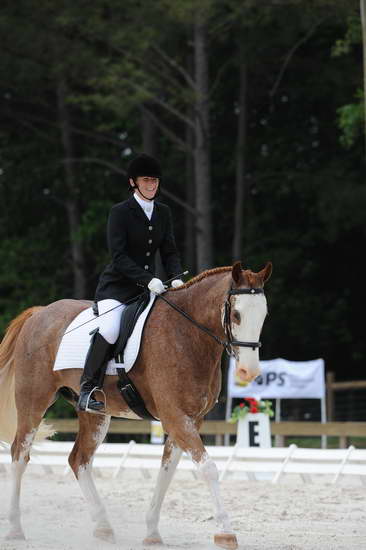 So8ths-5-4-12-Dressage-1024-BrianaTimmerman-ASplashofHenry-DDeRosaPhoto