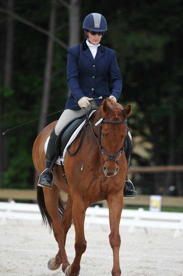 So8ths-5-4-12-Dressage-0403-KerryTracey-BourbonGingerbear-DDeRosaPhoto