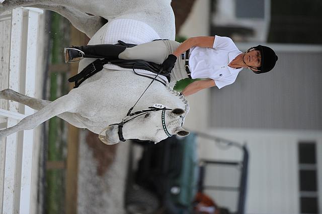 So8ths-5-4-12-Dressage-0529-CathyBlackmon-HideawaysSpecialDelivery-DDeRosaPhoto