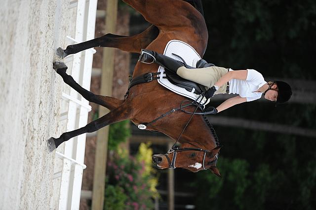 So8ths-5-4-12-Dressage-0668-AllieKeresman-MysticDora-DDeRosaPhoto