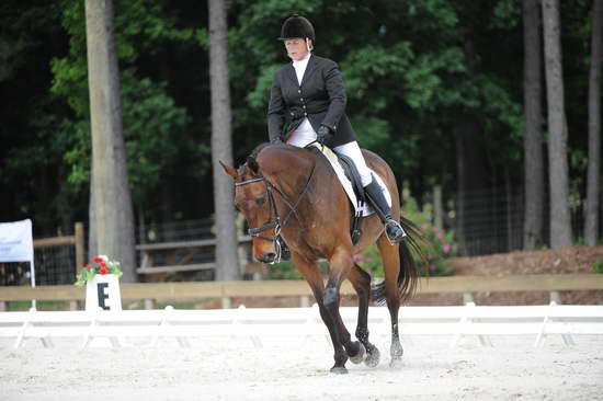 So8ths-5-4-12-Dressage-0709-BonnieMosser-Isbond-DDeRosaPhoto