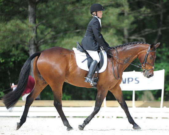 So8ths-5-4-12-Dressage-0746-HeidiBeaumont-SouthBoundary-DDeRosaPhoto