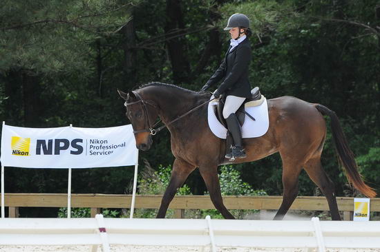 So8ths-5-4-12-Dressage-1282-SydneyParks-RunninAMuck-DDeRosaPhoto