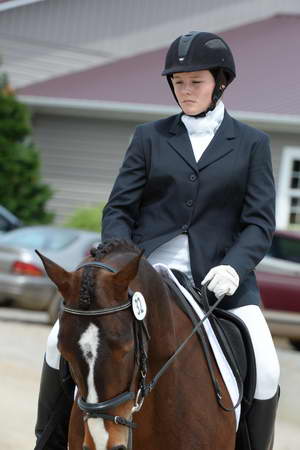 So8ths-5-3-13-Dressage-5106-SamanthaHay-TreJolie-DDeRosaPhoto